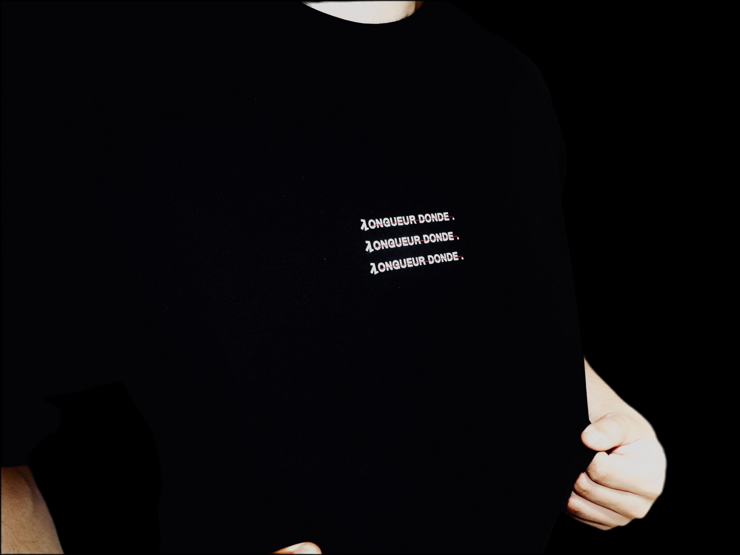 T-SHIRT VISION BLACK Longueurdonde